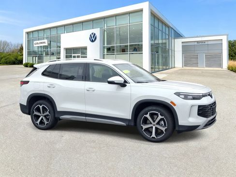 New 2026 Volkswagen Tiguan SE AWD/4WD image 6