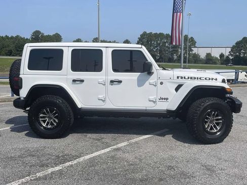 Used 2024 Jeep Wrangler Unlimited Rubicon 392 AWD/4WD image 2