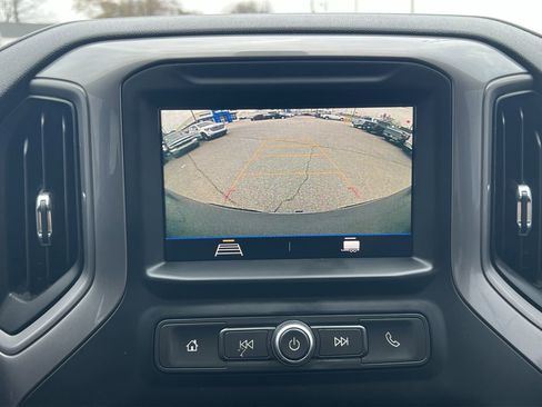 Used 2022 Chevrolet Silverado 1500 Custom w/ LPO, Blackout Package image 5