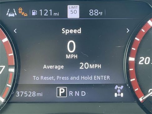 Used 2022 Nissan Frontier PRO-4X image 14