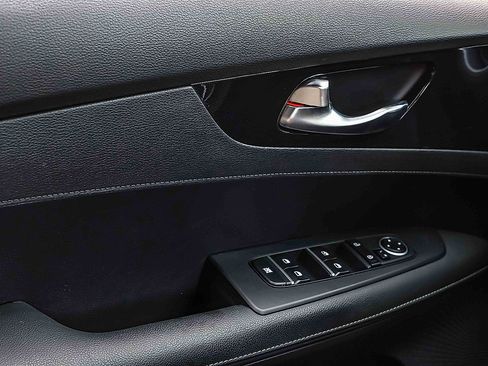 Certified 2023 Kia Forte GT-Line w/ GT-Line Technology Package image 15