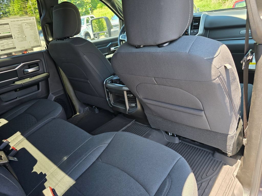 New 2026 RAM 2500 Big Horn AWD/4WD image 26