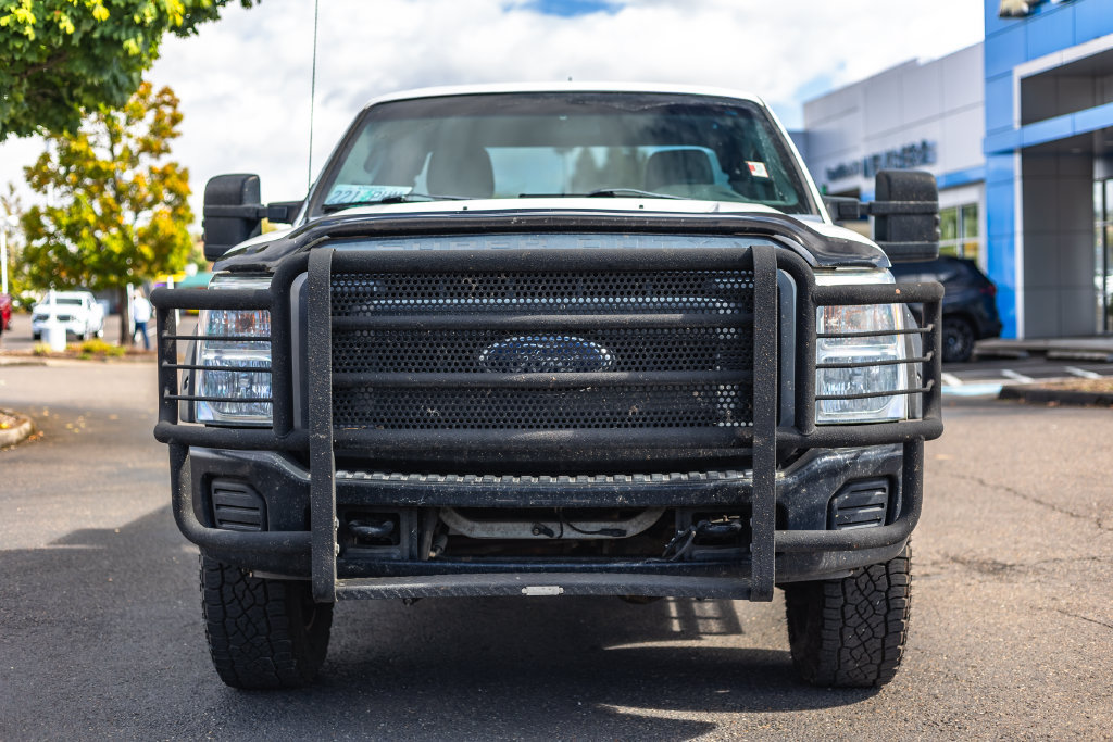 Used 2015 Ford F250 XL w/ Power Equipment Group AWD/4WD image 4