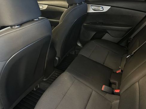 Used 2022 Kia Forte LXS FWD image 14