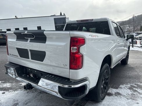 Used 2022 Chevrolet Silverado 1500 LT image 12
