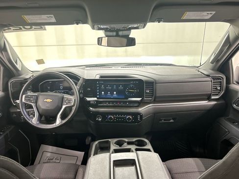 Certified 2024 Chevrolet Silverado 1500 LT AWD/4WD image 18