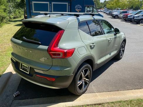 Used 2024 Volvo XC40 B5 Core AWD/4WD image 32