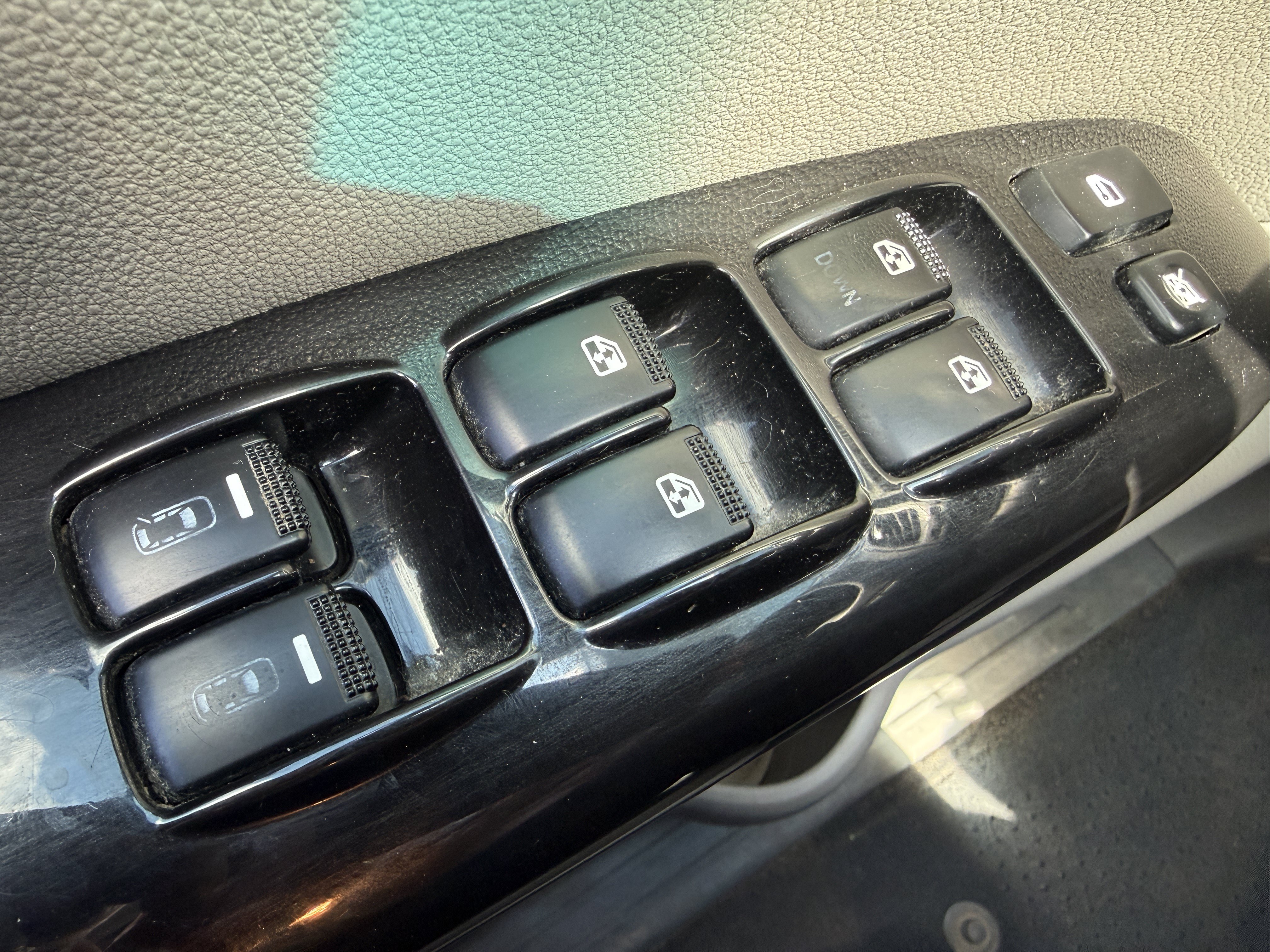 Used 2014 Kia Sedona EX w/ Luxury Package FWD image 31