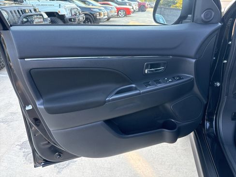 New 2025 Mitsubishi Outlander Sport ES image 5