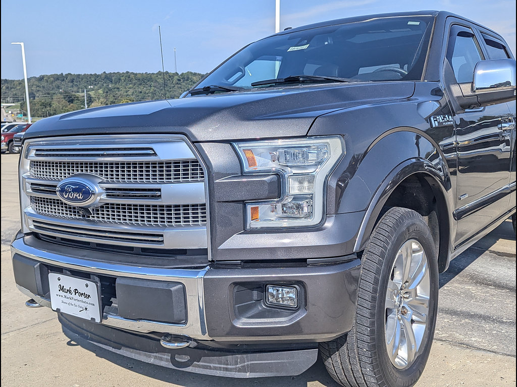 Used 2015 Ford F150 Platinum w/ Equipment Group 701A Luxury AWD/4WD image 12
