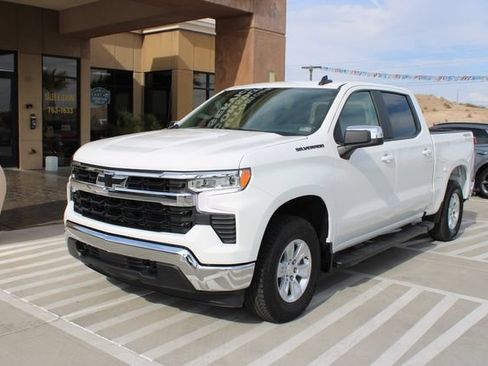 Used 2025 Chevrolet Silverado 1500 LT w/ LPO, Dark Essentials Package AWD/4WD image 4
