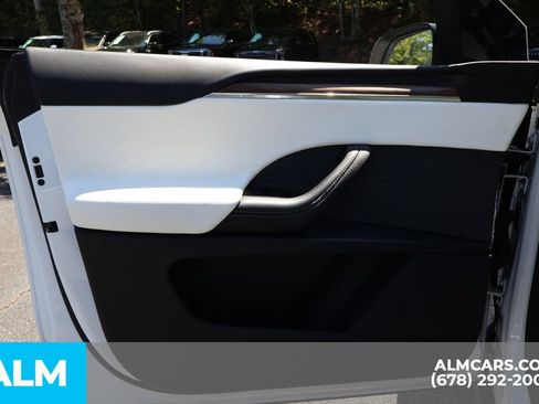 Used 2023 Tesla Model X AWD/4WD image 10
