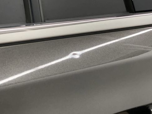 Used 2020 Cadillac Escalade Platinum image 36