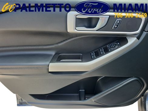 Used 2023 Ford Explorer XLT w/ Equipment Group 202A RWD image 17