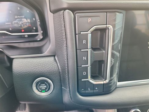 Used 2022 GMC Yukon XL Denali w/ Denali Ultimate Package image 24