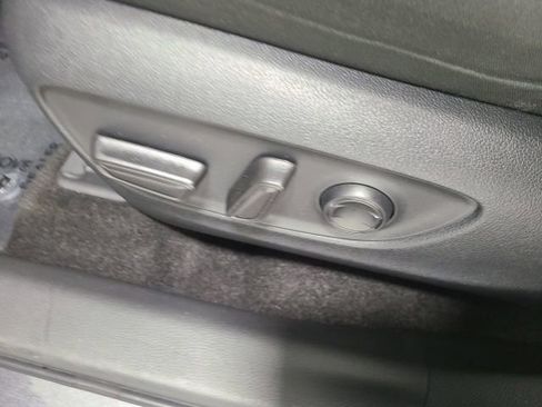 Used 2023 Toyota RAV4 XLE FWD image 20