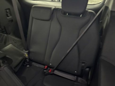 Used 2025 Kia Carnival SX Prestige FWD image 8
