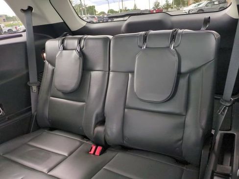 Certified 2025 Ford Explorer Active w/ Active Comfort Package RWD image 15