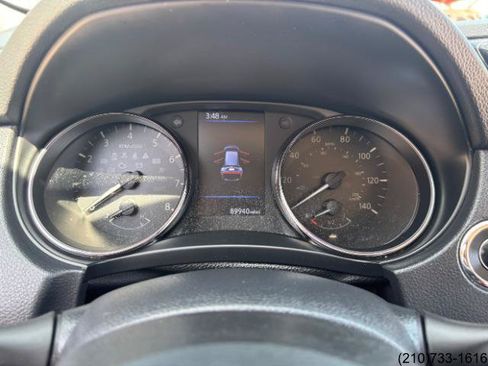 Used 2020 Nissan Rogue SV FWD image 20