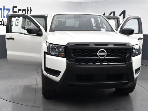 Used 2025 Nissan Frontier S image 25