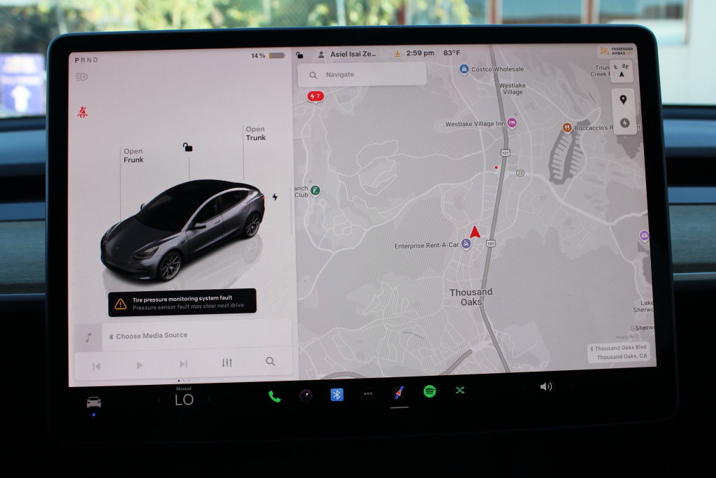 Used 2022 Tesla Model 3 Long Range AWD/4WD image 21