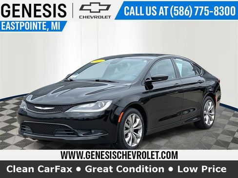 Used 2015 Chrysler 200 S image 1