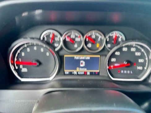 Used 2022 Chevrolet Silverado 1500 LT Trail Boss w/ Convenience Package II image 23