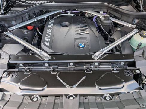 New 2027 BMW X7 xDrive40i w/ M Sport Package AWD/4WD image 19
