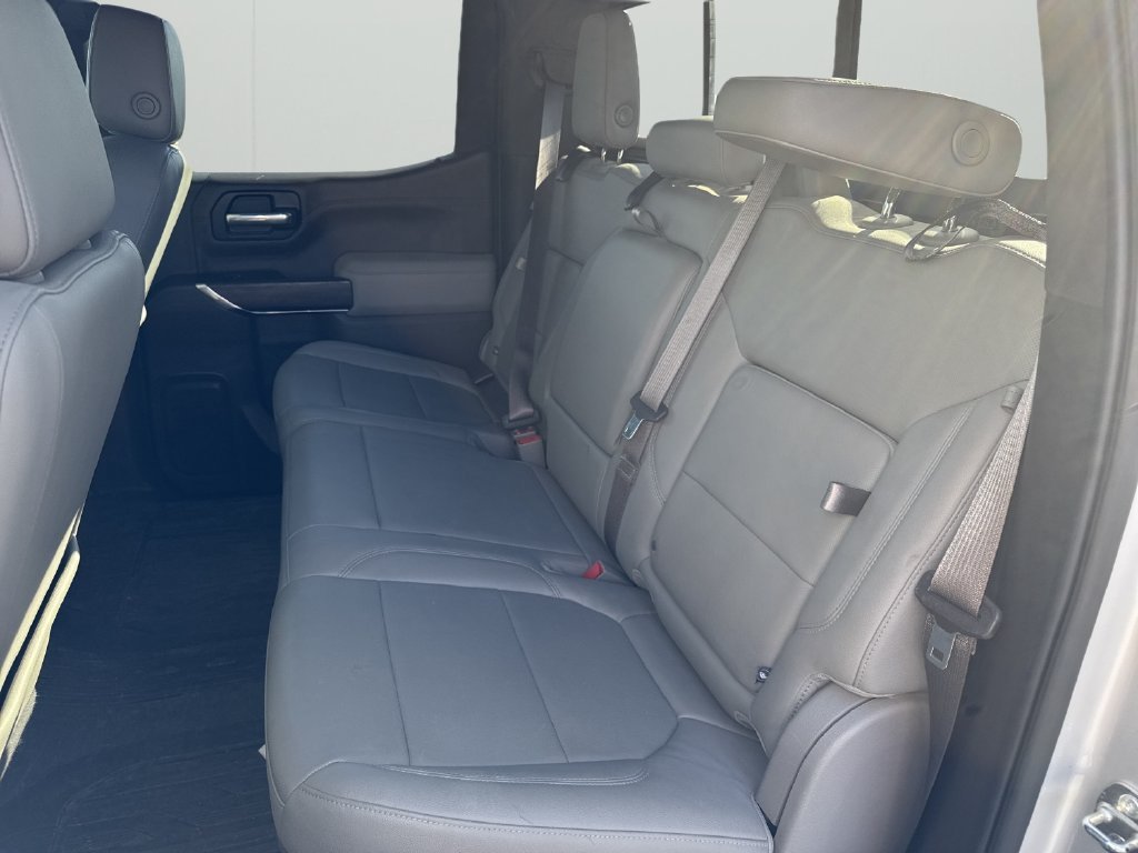 Used 2022 GMC Sierra 1500 SLT w/ SLT Premium Package AWD/4WD image 13