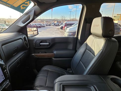 Used 2019 Chevrolet Silverado 1500 High Country w/ Technology Package image 23