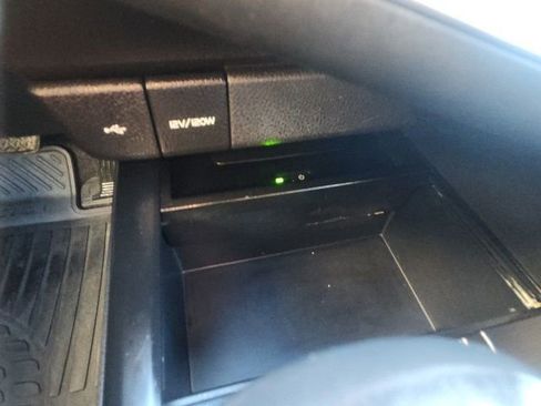 Used 2020 Toyota Camry XSE image 36