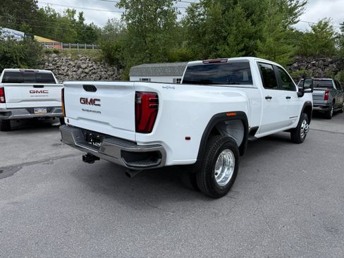 New 2026 GMC Sierra 3500 Pro AWD/4WD image 5