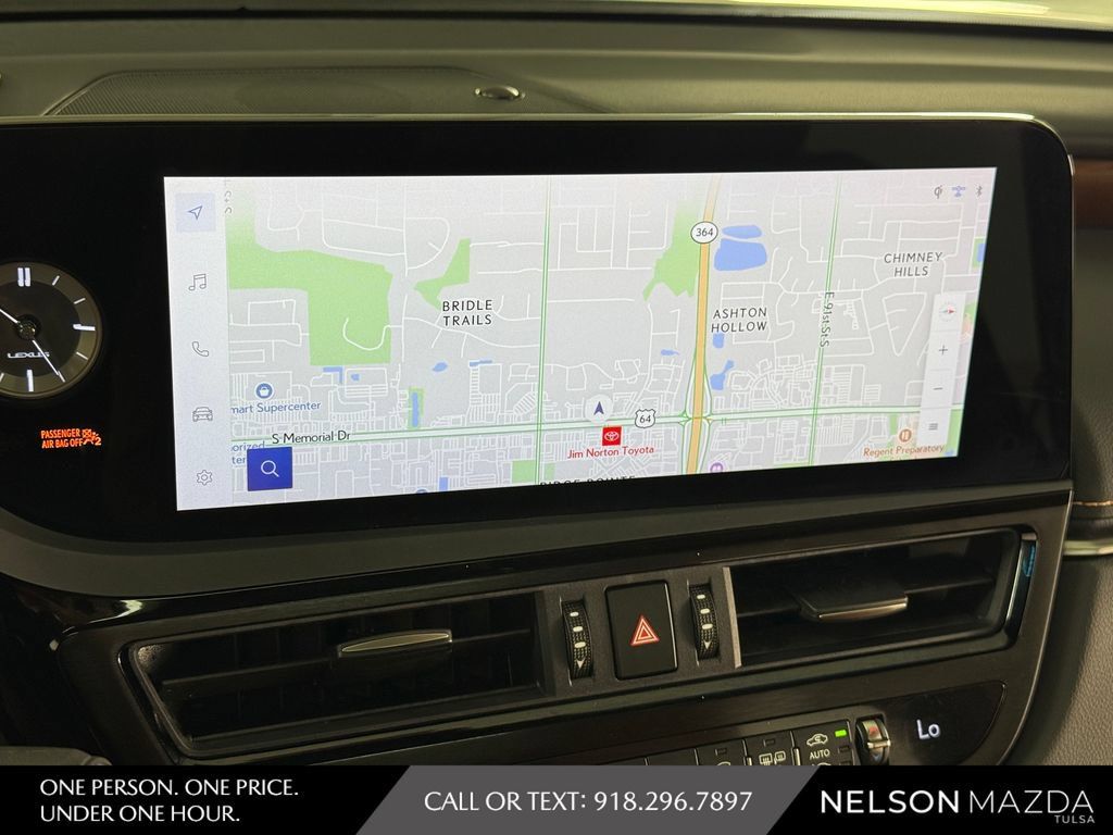 Used 2024 Lexus ES 350 w/ Premium Package FWD image 28