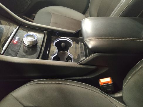 Used 2023 Jeep Grand Cherokee Laredo w/ Luxury Tech Group I image 26