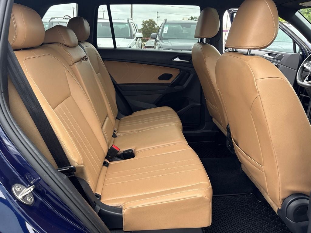 Used 2022 Volkswagen Tiguan SE AWD/4WD image 27