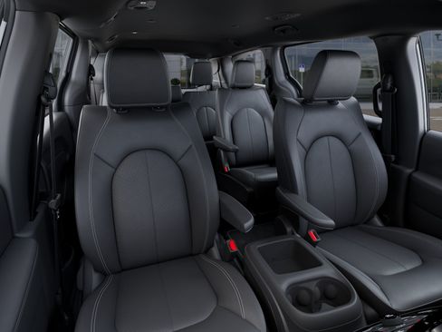 New 2027 Chrysler Pacifica Select FWD image 42