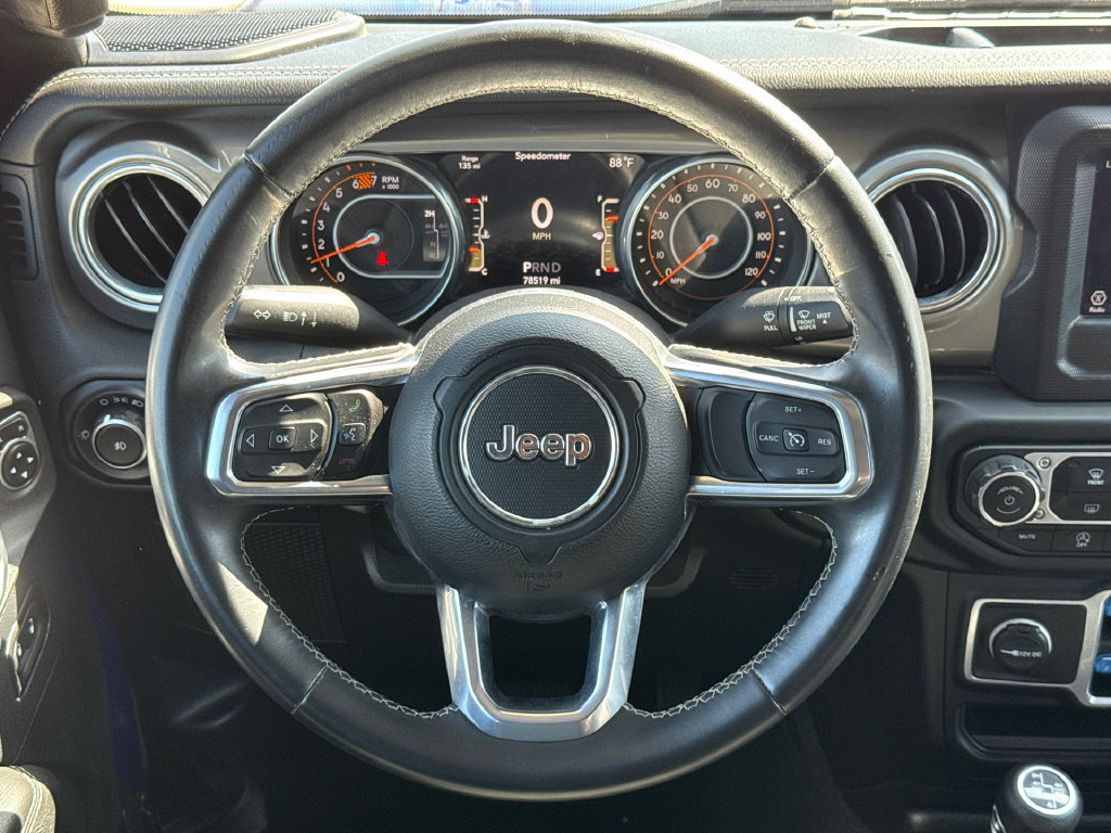 Used 2018 Jeep Wrangler Unlimited Sahara AWD/4WD image 15