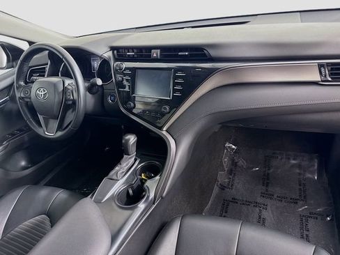 Certified 2020 Toyota Camry SE w/ Convenience Package image 27
