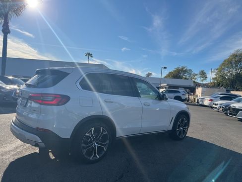 Used 2023 BMW X5 xDrive40i w/ Parking Assistance Package image 5