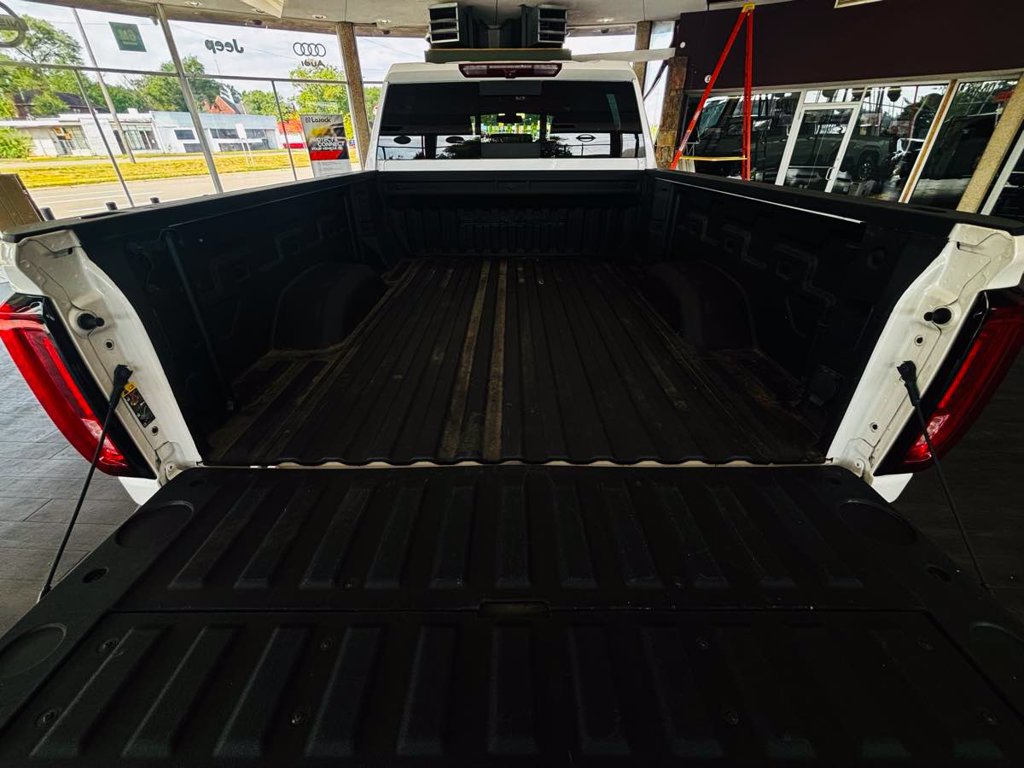 Used 2022 GMC Sierra 2500 Denali w/ Snow Plow Prep/Camper Package AWD/4WD image 11