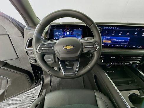 Used 2025 Chevrolet Tahoe LT image 11