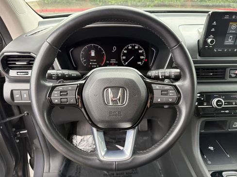 Used 2023 Honda Pilot EX-L image 16