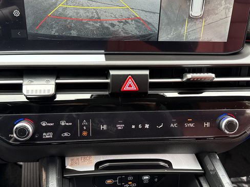 New 2026 Kia Sportage SX Prestige image 8