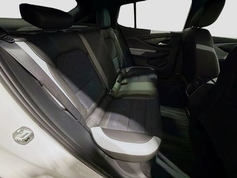 Used 2025 Buick Envista Preferred w/ Convenience I Package FWD image 27