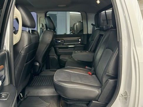 Used 2015 RAM 1500 Laramie w/ Convenience Group AWD/4WD image 24