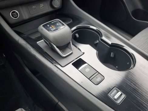 Certified 2023 Nissan Rogue SV image 29