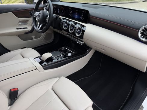 Certified 2023 Mercedes-Benz CLA 250 image 16