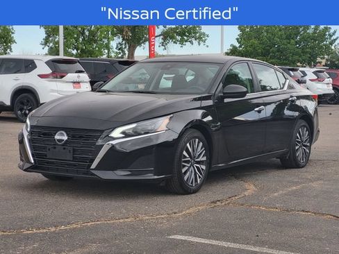 Certified 2025 Nissan Altima 2.5 SV FWD image 2