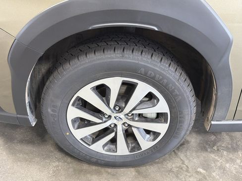Certified 2024 Subaru Outback Premium AWD/4WD image 15