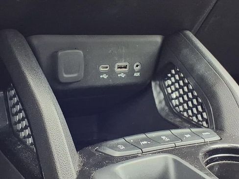 Used 2023 Chevrolet TrailBlazer LT w/ Convenience Package image 13